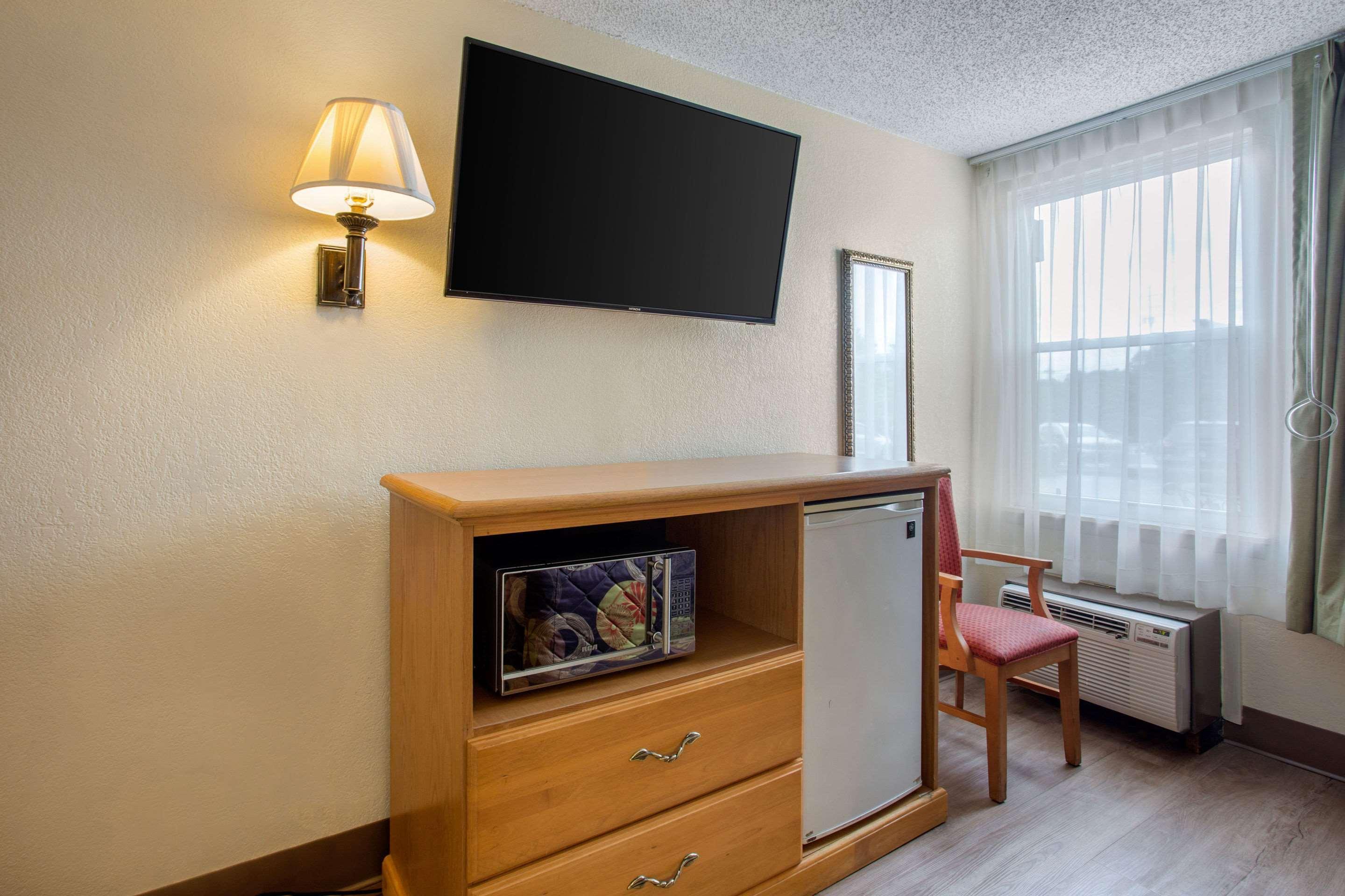 Rodeway Inn Asheville Dış mekan fotoğraf