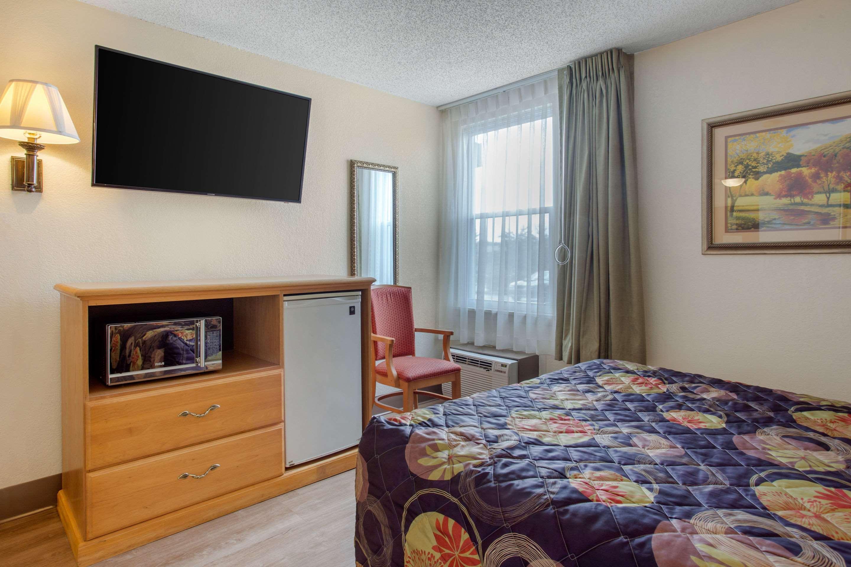 Rodeway Inn Asheville Dış mekan fotoğraf