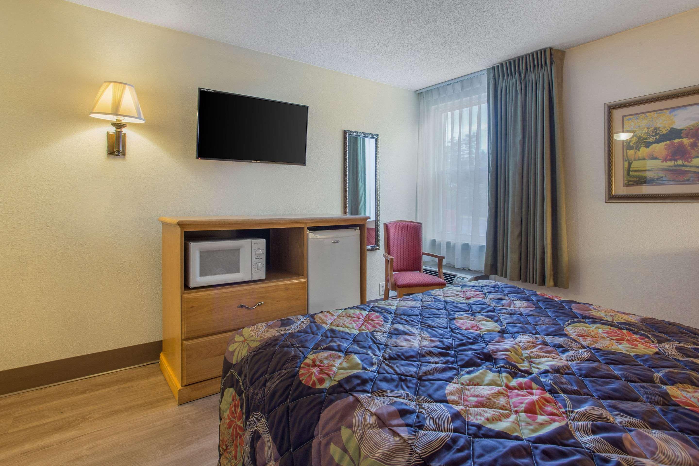 Rodeway Inn Asheville Dış mekan fotoğraf