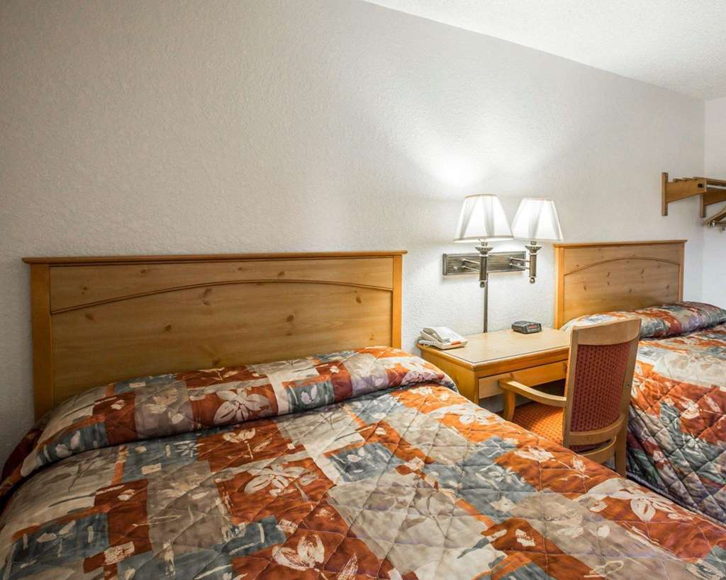 Rodeway Inn Asheville Oda fotoğraf